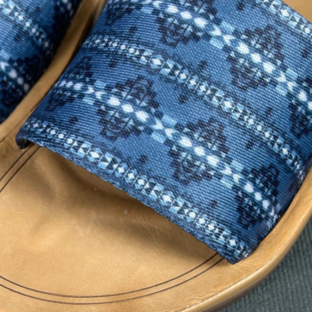 Pendleton‎ Desert Dawn Womens Blue Aztec Geo Slide Slip On Sandals Size 6M